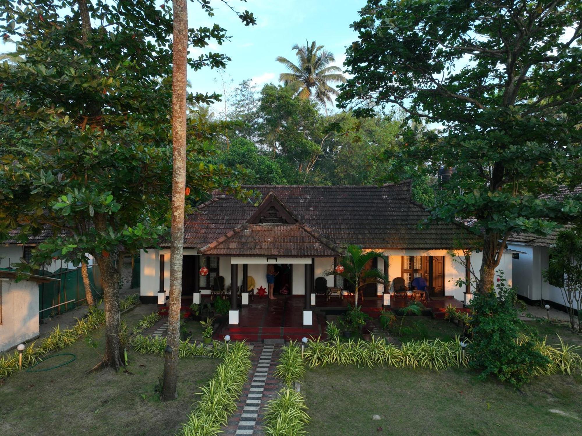 Marari Sealap Beach Villas Mararikulam Exterior photo